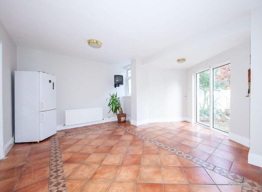 4 The Courtyard, Monastery, Enniskerry, A98N990