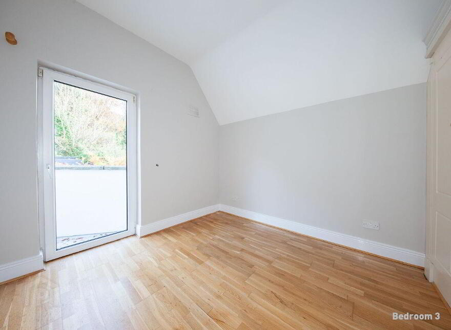 4 The Courtyard, Monastery, Enniskerry, A98N990