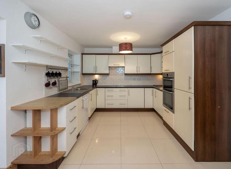 10 Bridgefield Place, Curraheen Road, Bishopstown, T12P592