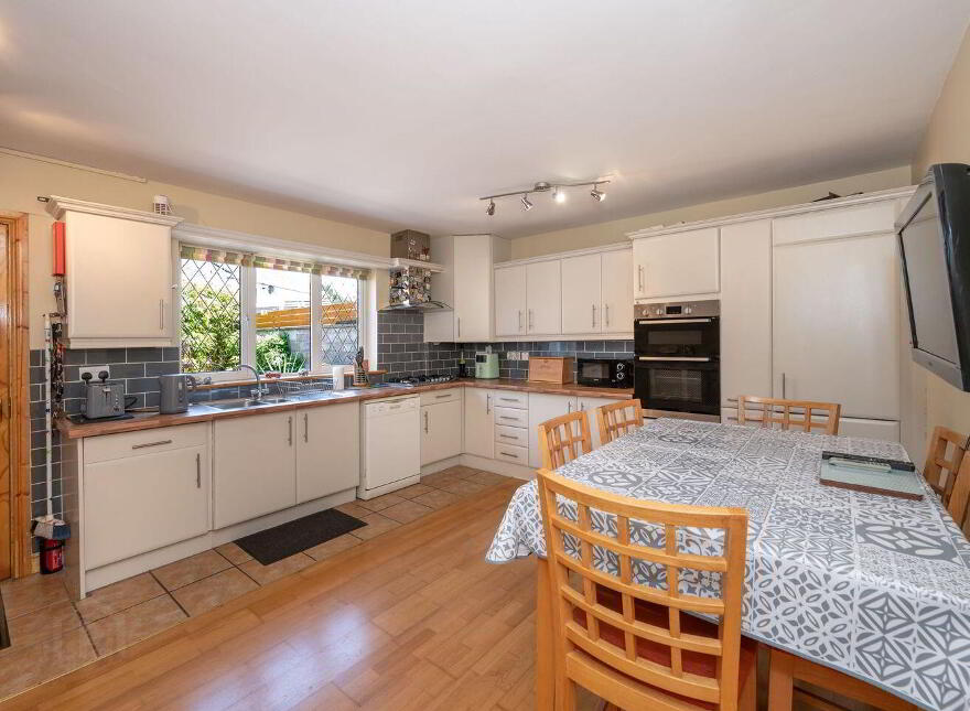 2 Barr An Bhaile, Passage West, T12Y1KK