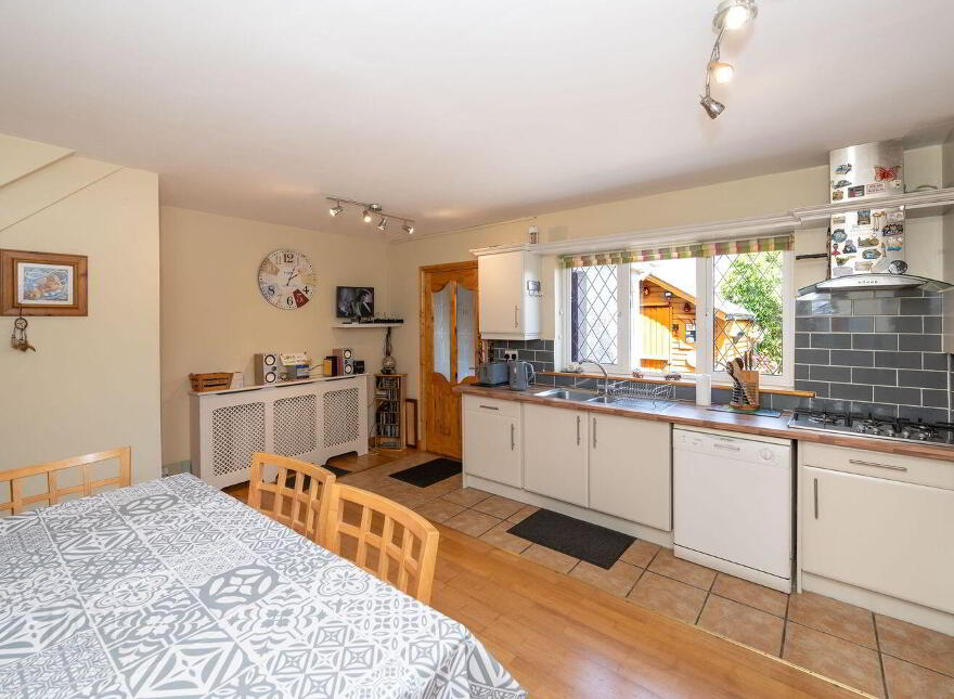2 Barr An Bhaile, Passage West, T12Y1KK