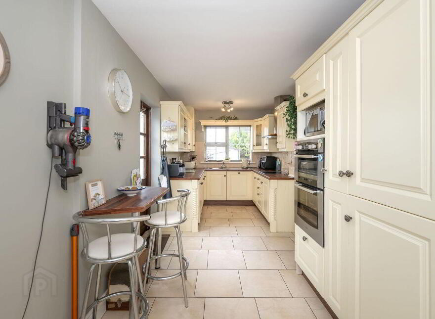 10 Kinvara Close, Ballyvolane, T23X88A
