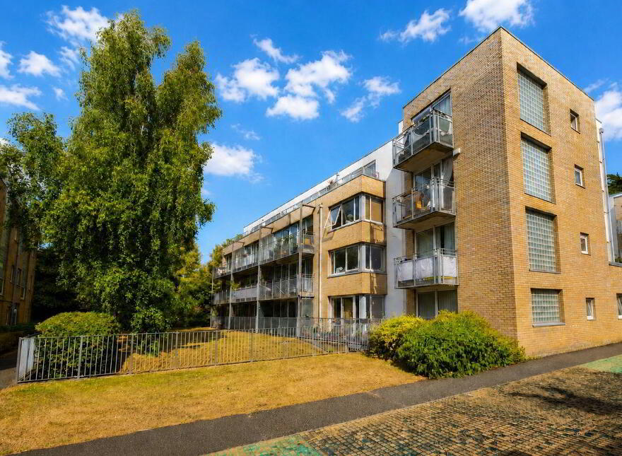 90 Griffith Hall, Glandore Road, Drumcondra, Drumcondra, D09PK49