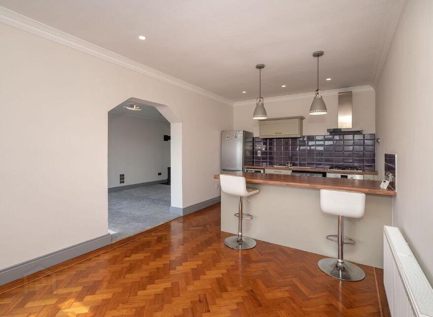 Lucca, Kilcoolishal, Glounthaune, T45X564