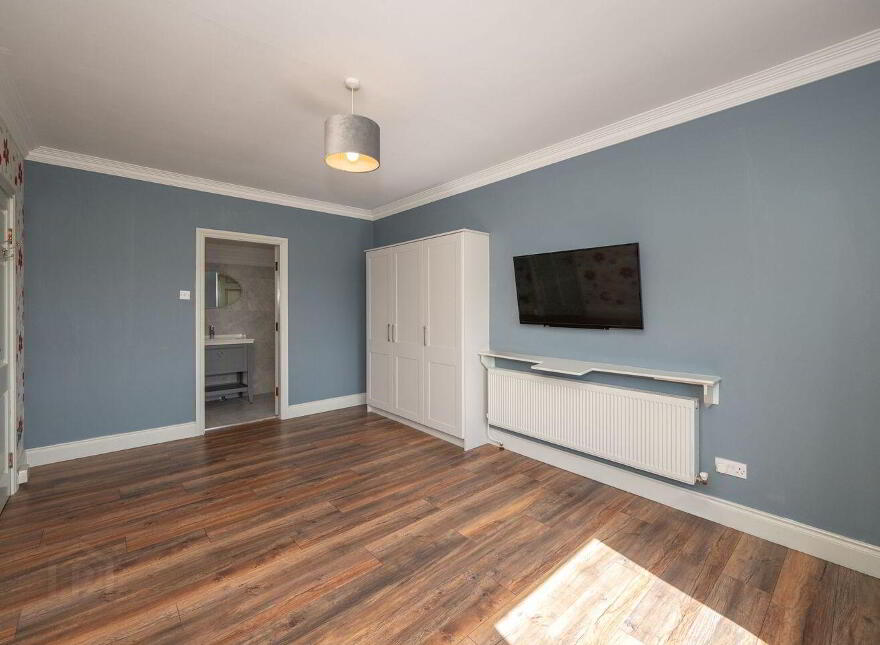 Lucca, Kilcoolishal, Glounthaune, T45X564