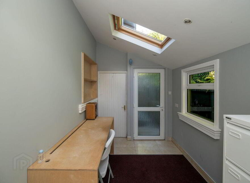 Lucca, Kilcoolishal, Glounthaune, T45X564