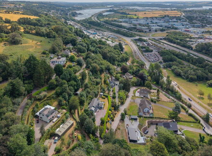 Lucca, Kilcoolishal, Glounthaune, T45X564