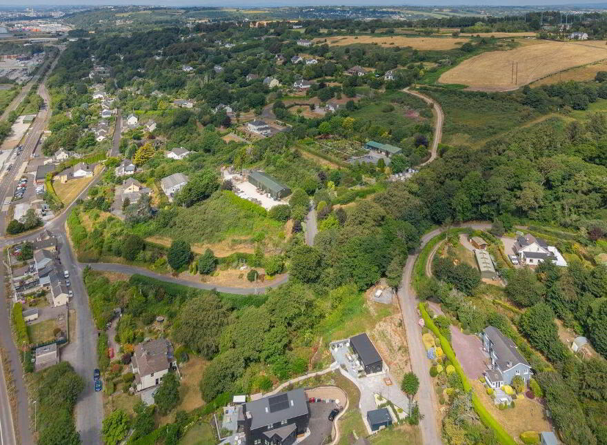 Lucca, Kilcoolishal, Glounthaune, T45X564