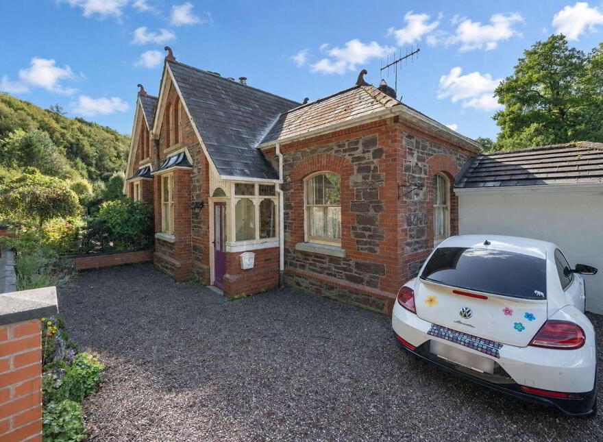 Woodside, Healy's Bridge, Kerry Pike, T12FWP5
