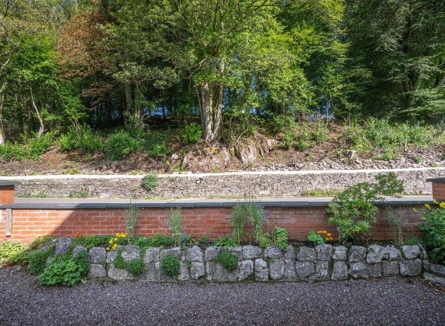 Woodside, Healy's Bridge, Kerry Pike, T12FWP5
