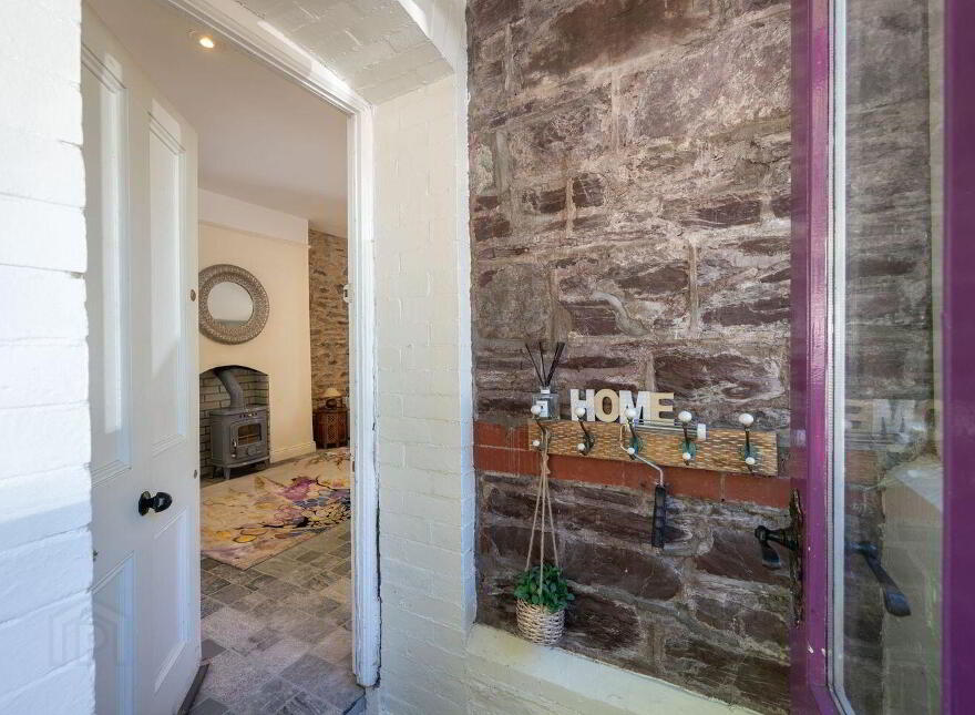 Woodside, Healy's Bridge, Kerry Pike, T12FWP5