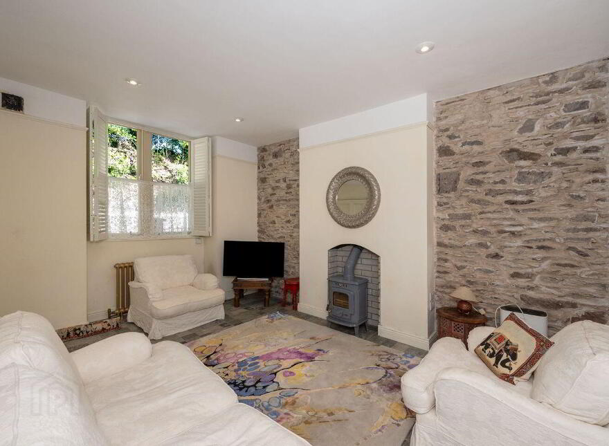 Woodside, Healy's Bridge, Kerry Pike, T12FWP5