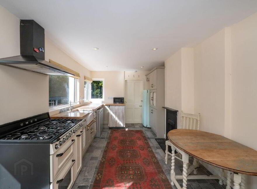 Woodside, Healy's Bridge, Kerry Pike, T12FWP5