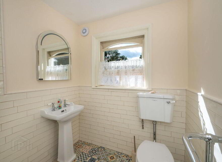 Woodside, Healy's Bridge, Kerry Pike, T12FWP5