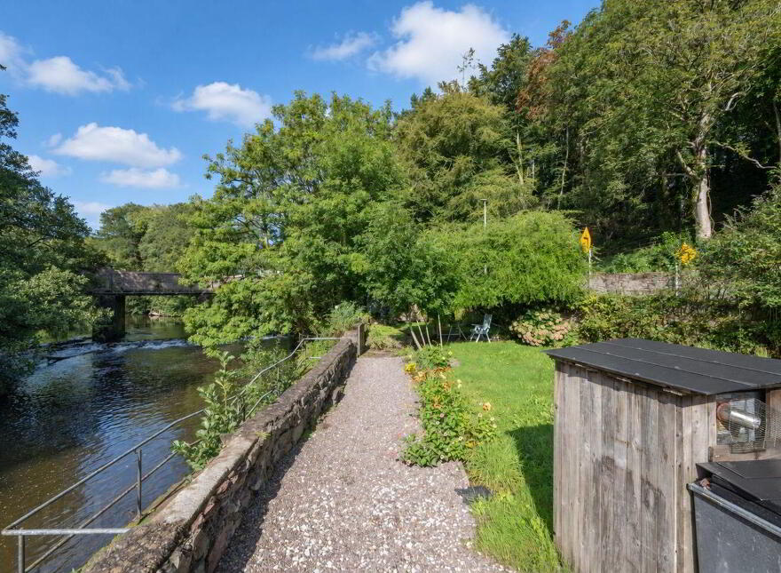 Woodside, Healy's Bridge, Kerry Pike, T12FWP5
