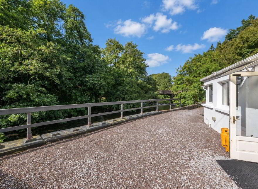 Woodside, Healy's Bridge, Kerry Pike, T12FWP5