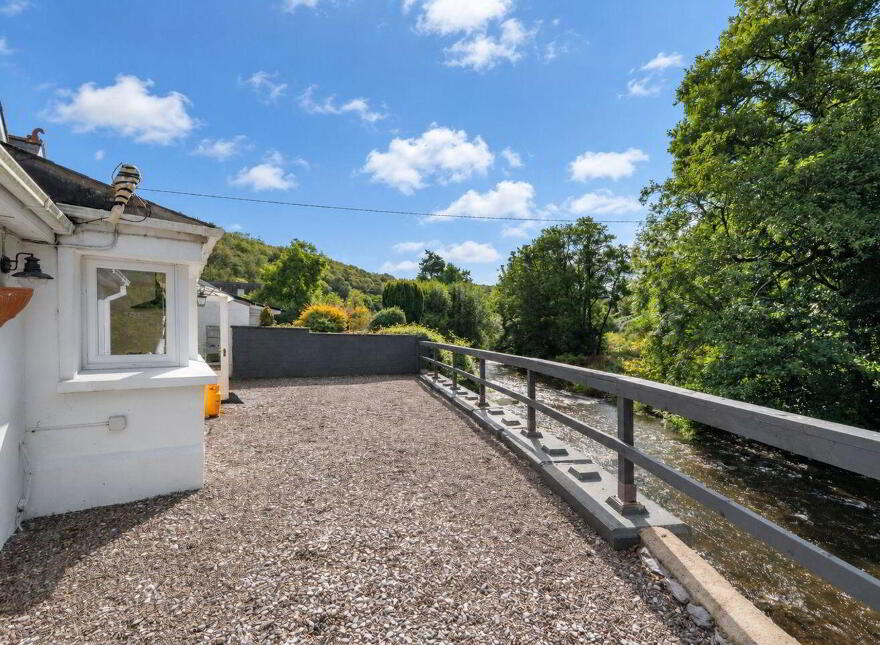 Woodside, Healy's Bridge, Kerry Pike, T12FWP5