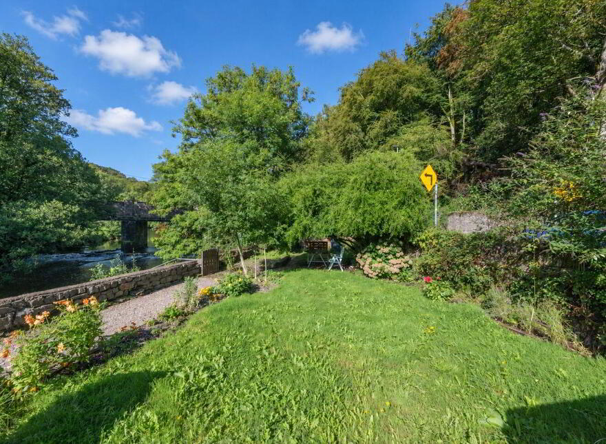 Woodside, Healy's Bridge, Kerry Pike, T12FWP5