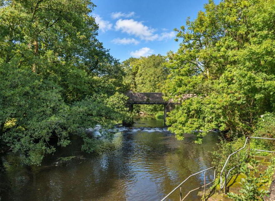 Woodside, Healy's Bridge, Kerry Pike, T12FWP5