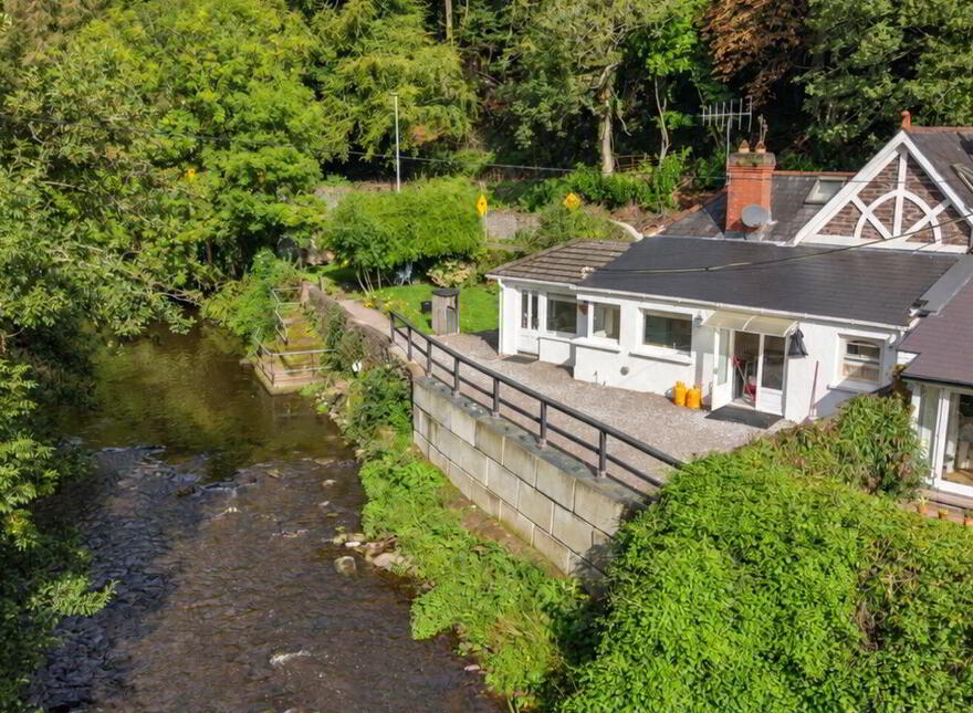 Woodside, Healy's Bridge, Kerry Pike, T12FWP5