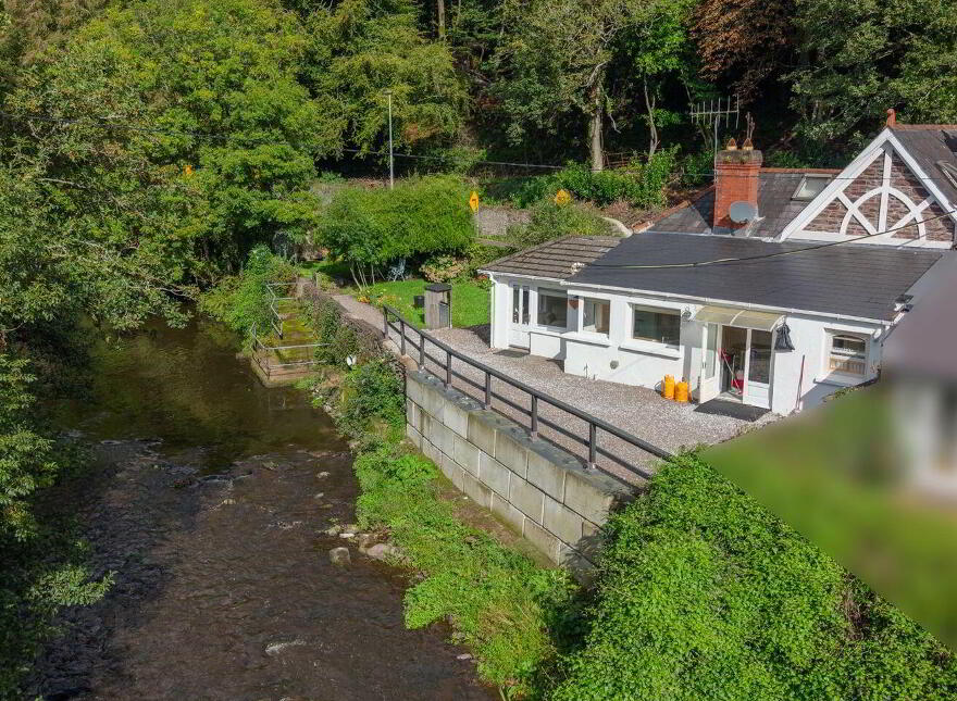 Woodside, Healy's Bridge, Kerry Pike, T12FWP5
