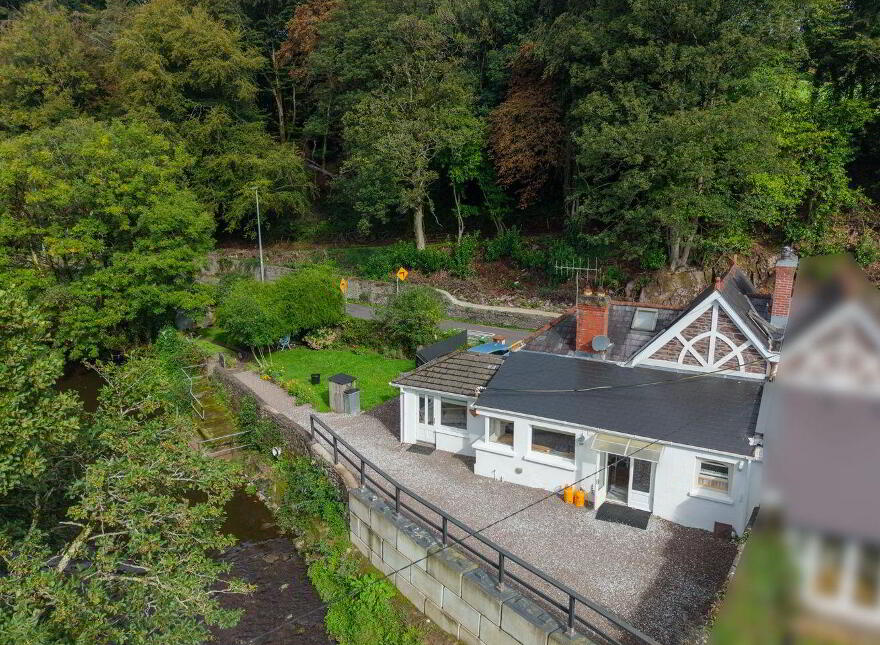 Woodside, Healy's Bridge, Kerry Pike, T12FWP5