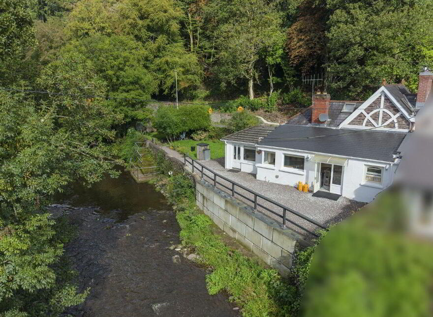 Woodside, Healy's Bridge, Kerry Pike, T12FWP5
