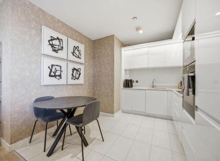 23 Hanover Court, Grand Canal Dock, Grand Canal Dock, D02CD63