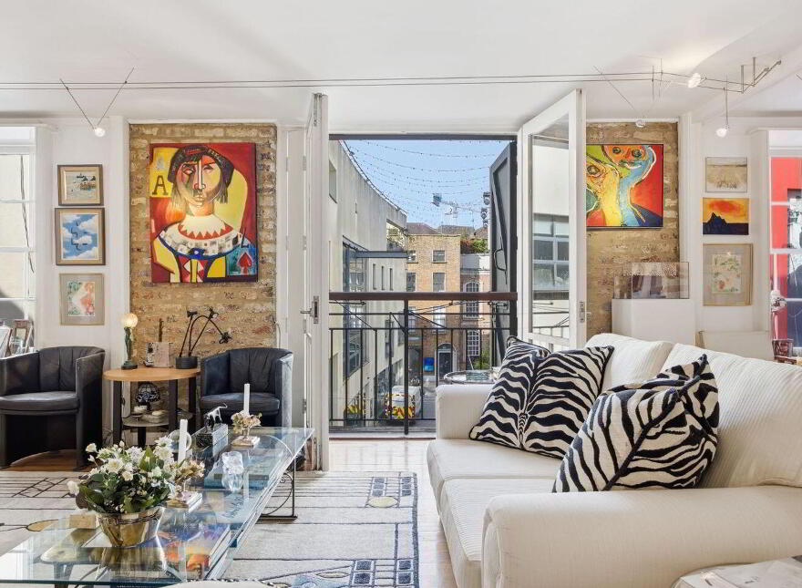 3 The Granary, 20 Temple Lane South, Temple Bar, Dublin 2, D02KC62