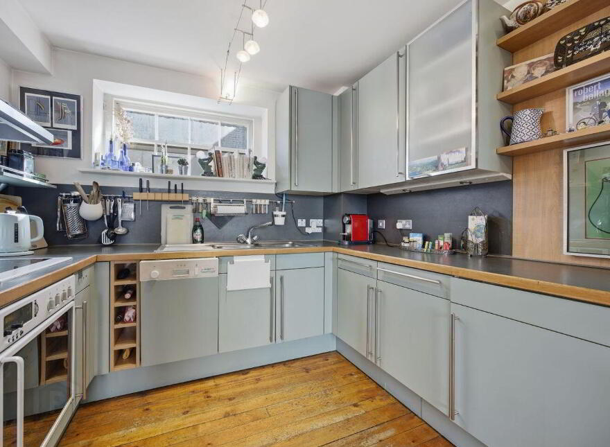 3 The Granary, 20 Temple Lane South, Temple Bar, Dublin 2, D02KC62