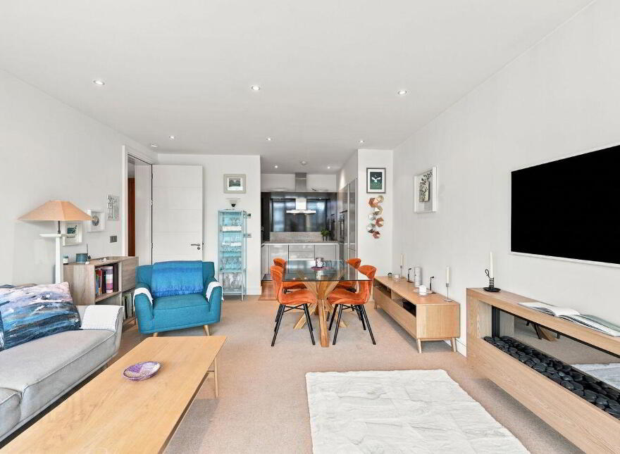 53 The Waterfront, Grand Canal Dock, Grand Canal Dock, D02F785