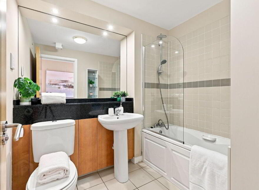 Apartment 104 The Clayton The Gasworks, South Lotts Road, Dublin 4, D04FA30