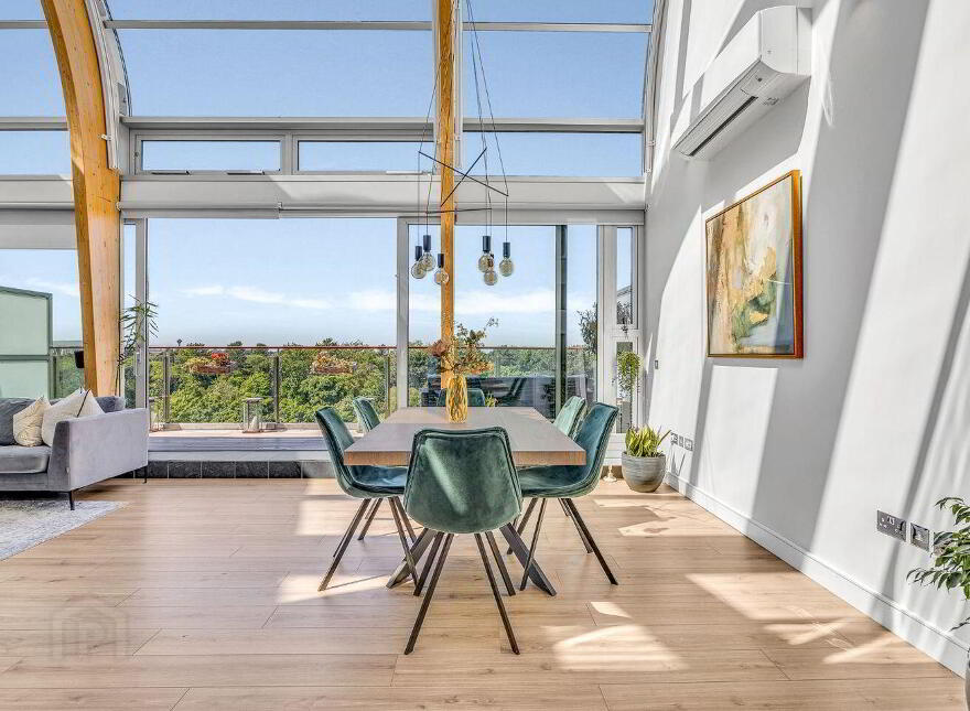 Apartment 201 The Links Elm Park, Merrion Road, Dublin 4, D04W523