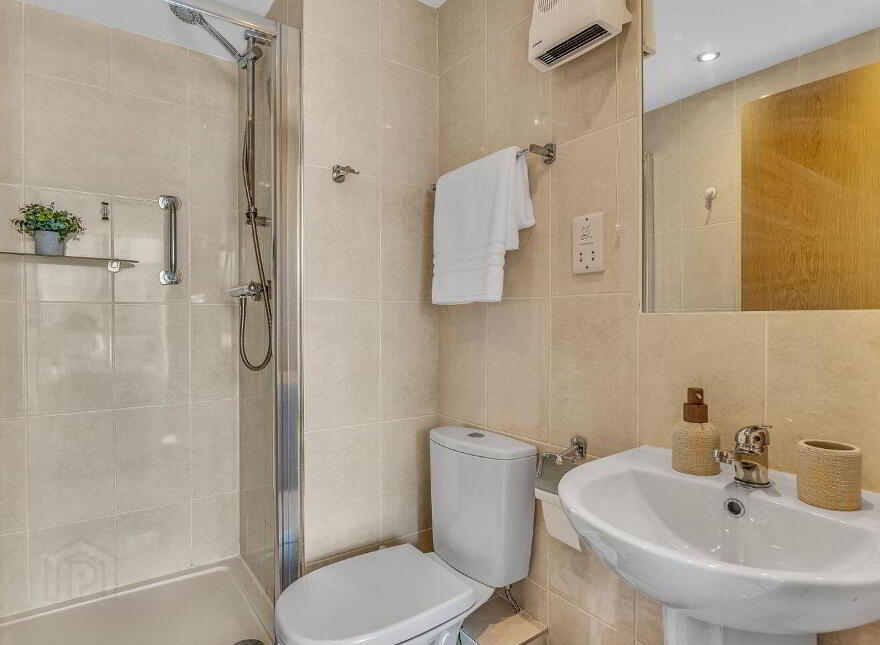Apartment 201 The Links Elm Park, Merrion Road, Dublin 4, D04W523