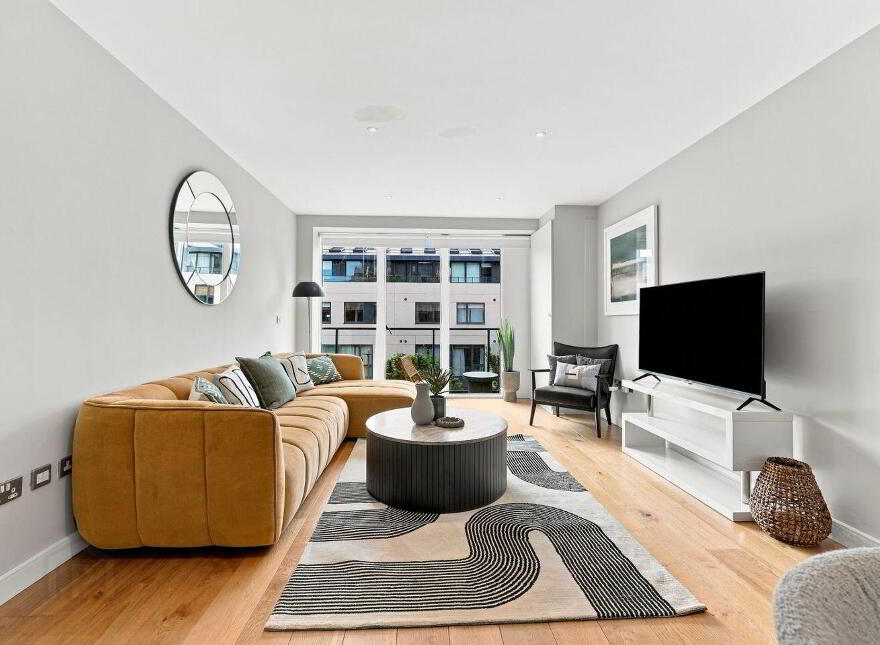 19 Hanover Quarter, Grand Canal Dock, Dublin 2, D02YD29 photo