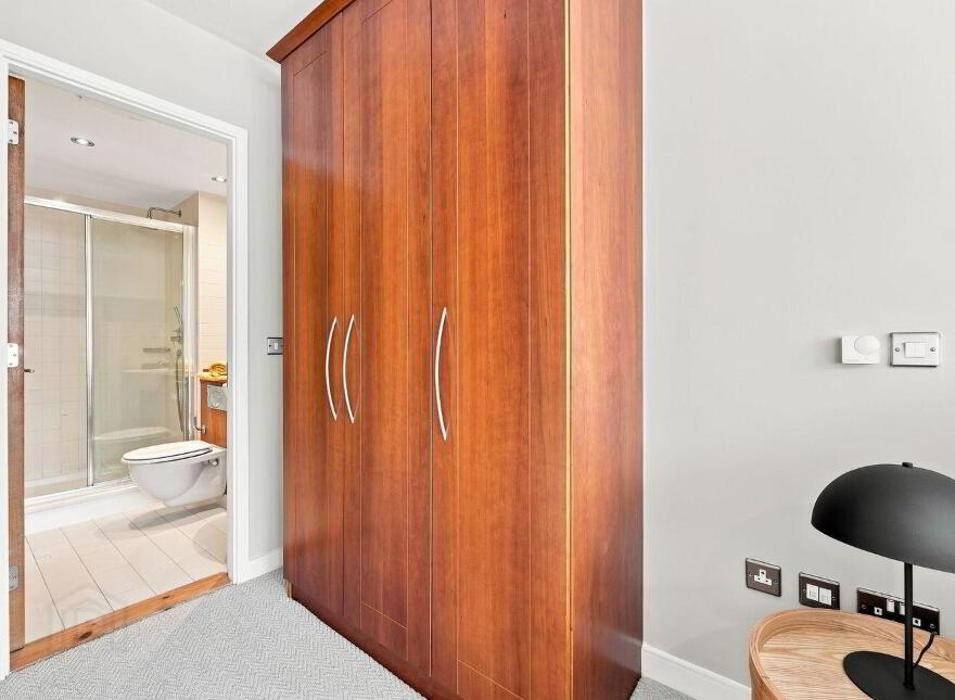 19 Hanover Quarter, Grand Canal Dock, Dublin 2, D02YD29