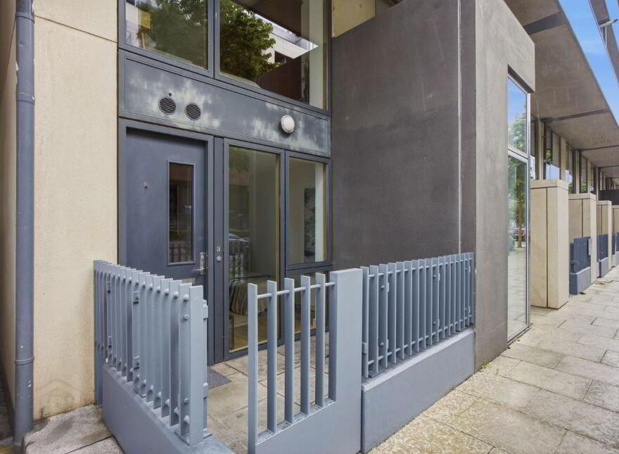 3 Hanover Riverside, Grand Canal Dock, Dublin 2, D02HT20
