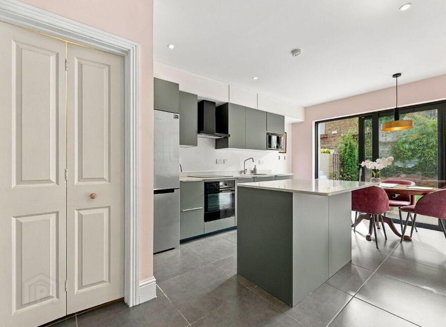 73 Chancery Street, Smithfield, D07XR40