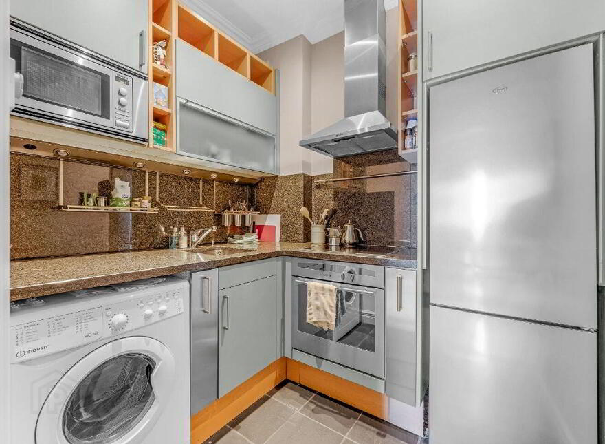 10, 64-66 Pembroke Road, Ballsbridge, Ballsbridge, D04FK18