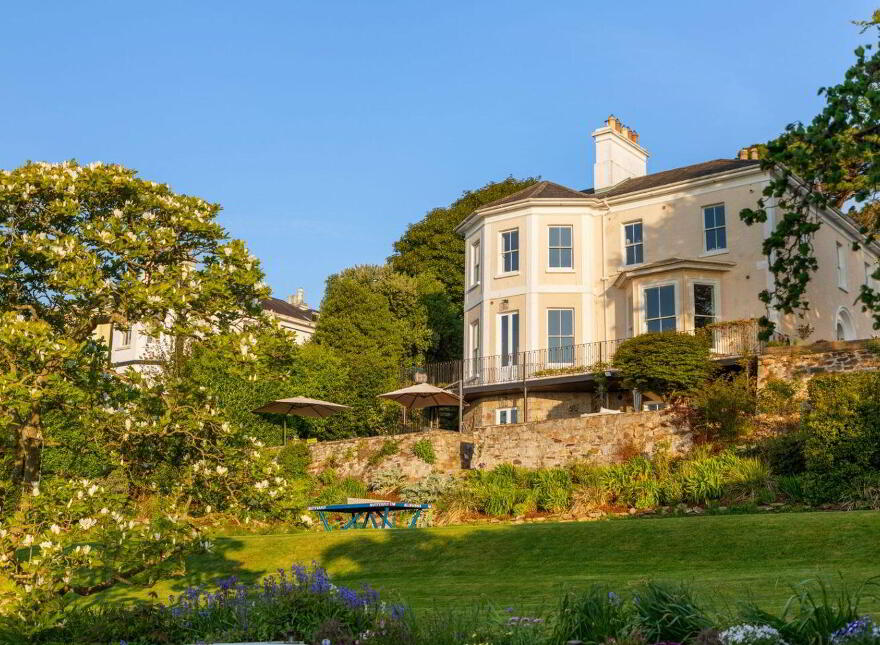 Palermo, Killiney Hill Road, Killiney, A96DP66