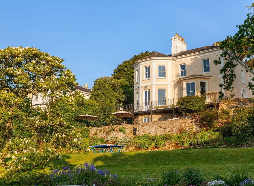 Palermo And The Mews, Killiney Hill Road, Killiney, A96DP66