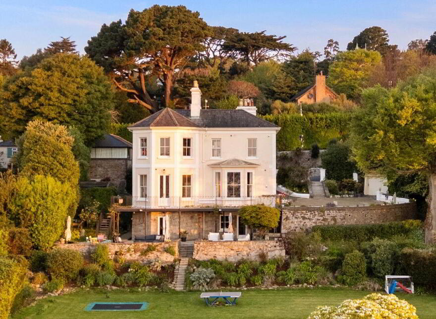 Palermo And The Mews, Killiney Hill Road, Killiney, A96DP66