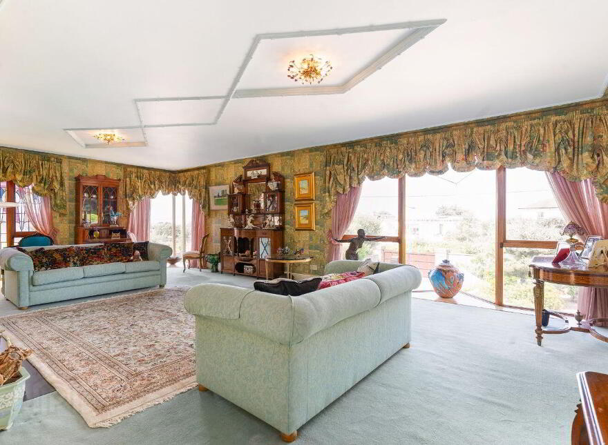 San Feliu, Ardeevin Road, Dalkey, A96W212