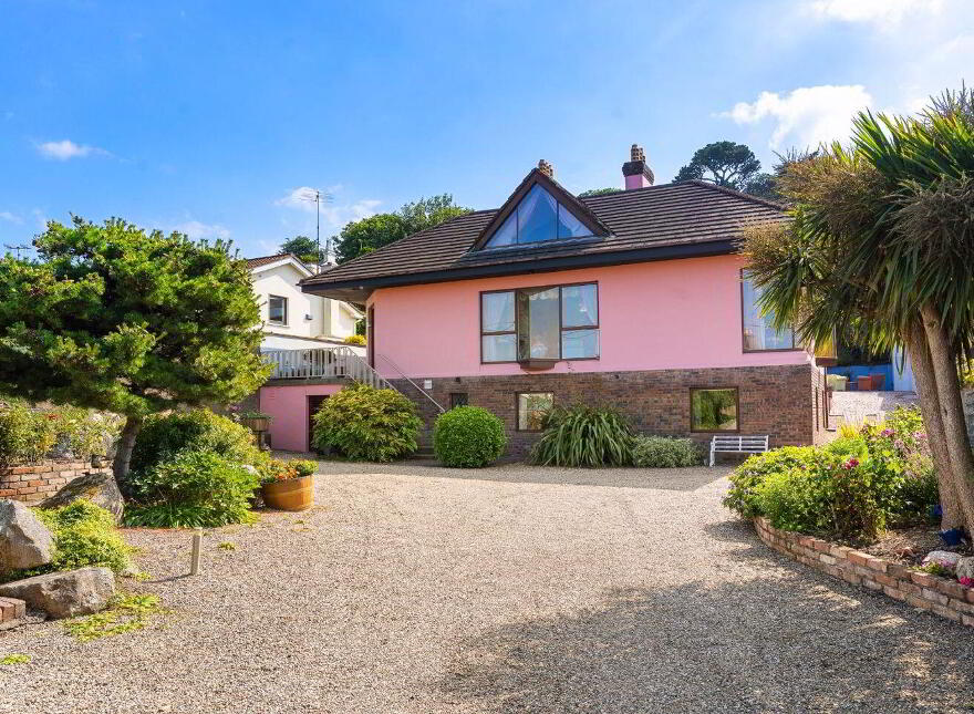 San Feliu, Ardeevin Road, Dalkey, A96W212