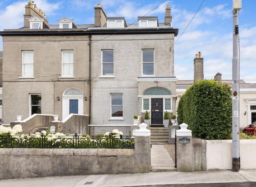 Hillbrook, 6 Burdett Avenue, Sandycove, A96V291