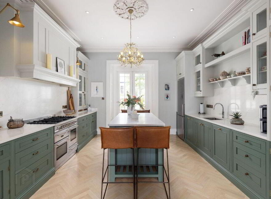 Hillbrook, 6 Burdett Avenue, Sandycove, A96V291