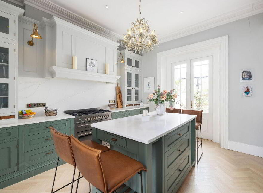 Hillbrook, 6 Burdett Avenue, Sandycove, A96V291