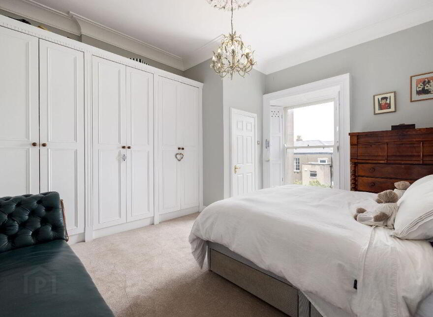 Hillbrook, 6 Burdett Avenue, Sandycove, A96V291