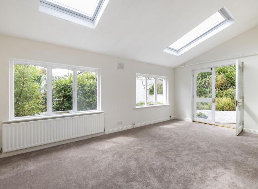 2 Mountain View Park, Churchtown, D14NX95
