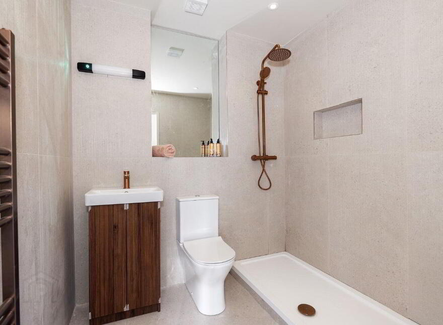 Apartment 13 Errigal House Eglinton Court, Donnybrook, Donnybrook, D04TK70